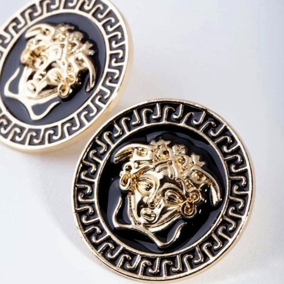 Lovisa Jewelry - LOVISA MEDUSA GREEK KEY MOTIF BLACK/GOLD EARRINGS**NEW